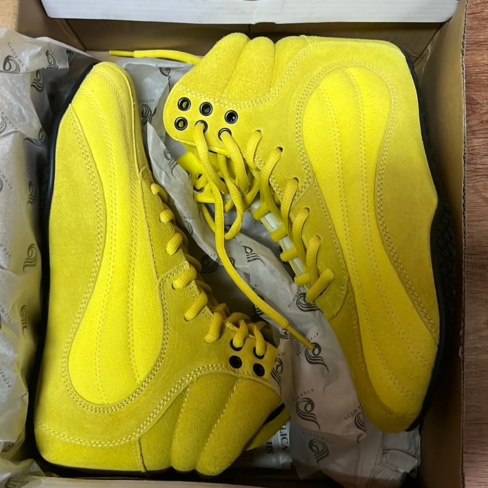 Ryder Wear size 5 yellow lifting shoes